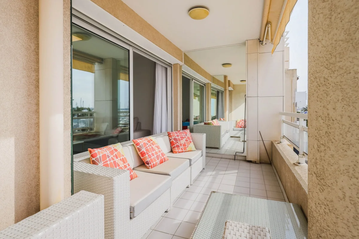Port Azur Cannes - vue lifestyle 6