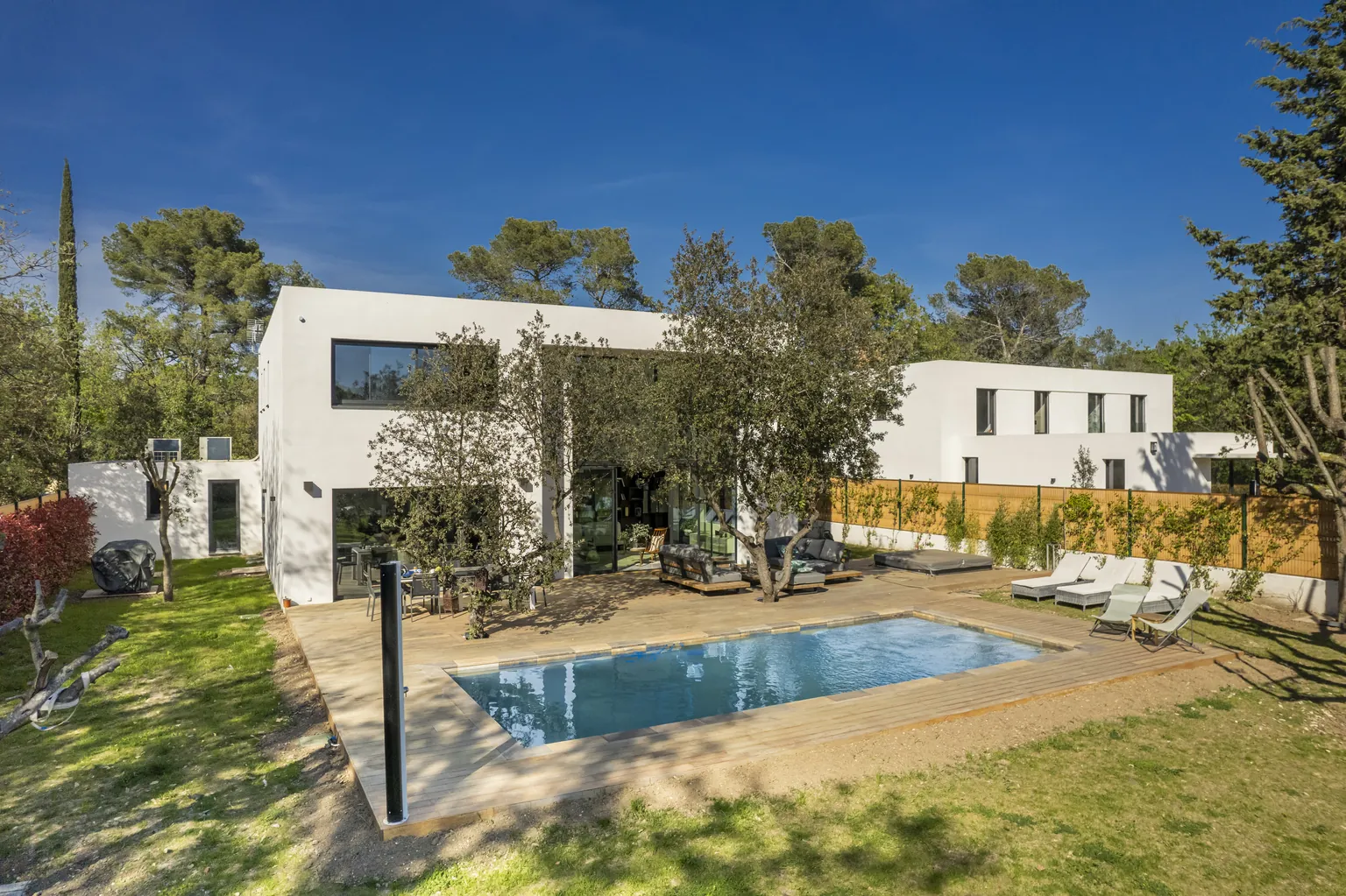 Casa A Capella interior and exterior view 16